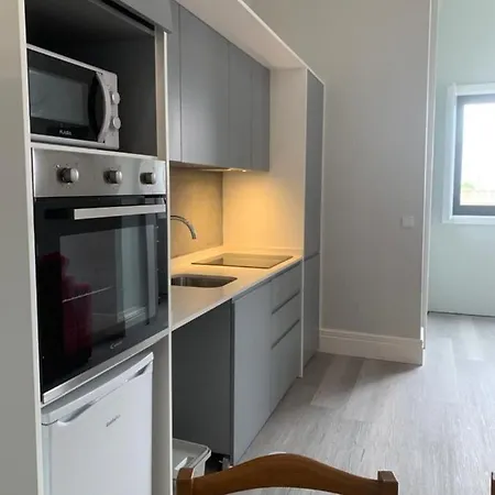 Art's District Sunset Apartment